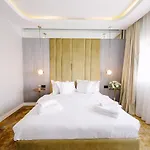 Yasu Luxury